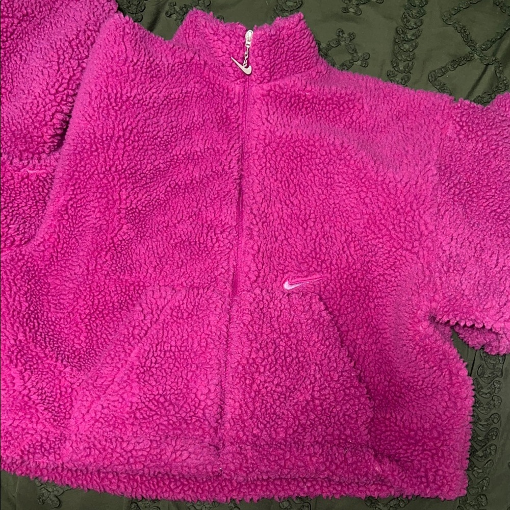 Nike Pink Puffer Jacket Lightweight Warmth